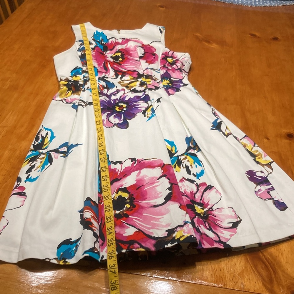Vince Camuto Sleeveless Floral Fit & Flare Cocktail Dress - Picture 6 of 14